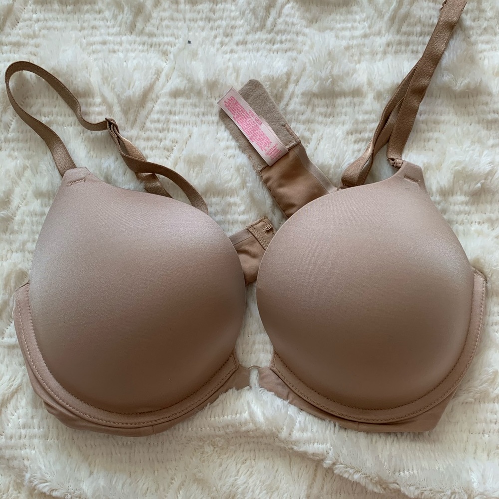 Very deep plunge VS bra 34 d